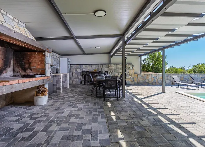 Holiday home In With Kitchen